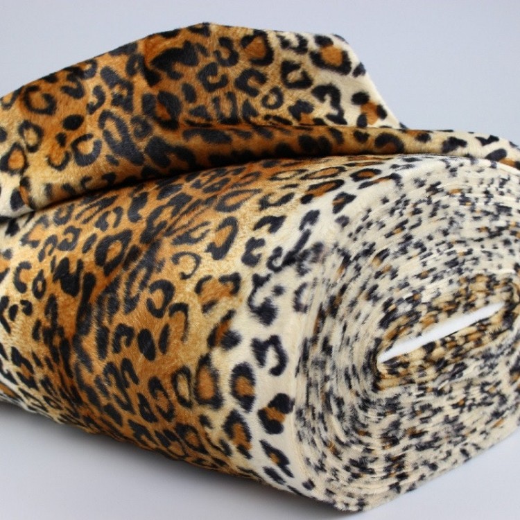 Dirbtinis kailis - Leopardas